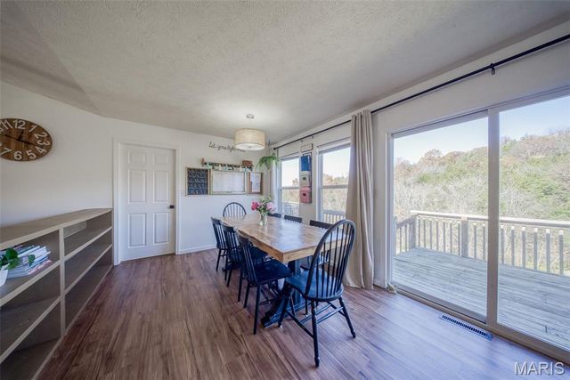 17025 Lariat Lane, Dixon, MO 65459