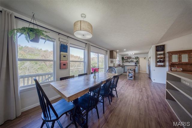 17025 Lariat Lane, Dixon, MO 65459