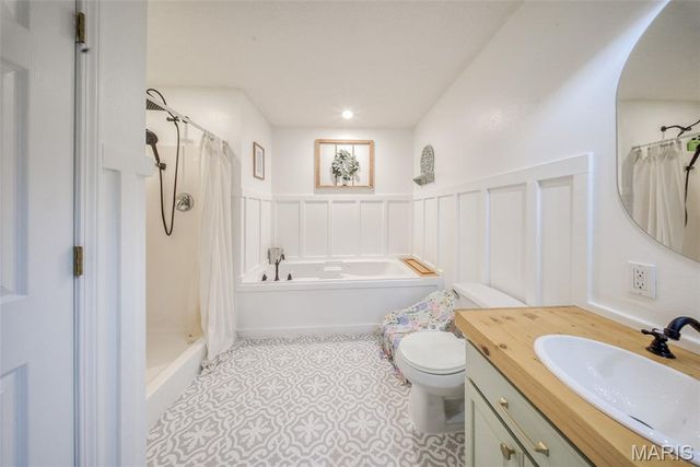 17025 Lariat Lane, Dixon, MO 65459