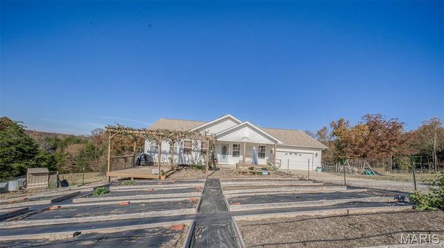 17025 Lariat Lane, Dixon, MO 65459