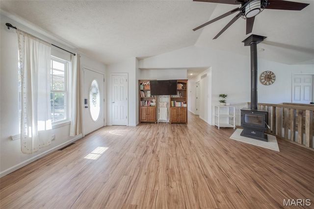 17025 Lariat Lane, Dixon, MO 65459