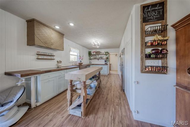 17025 Lariat Lane, Dixon, MO 65459