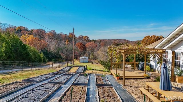 17025 Lariat Lane, Dixon, MO 65459