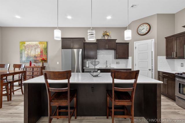 1955 E 136th Street S, Glenpool, OK 74033