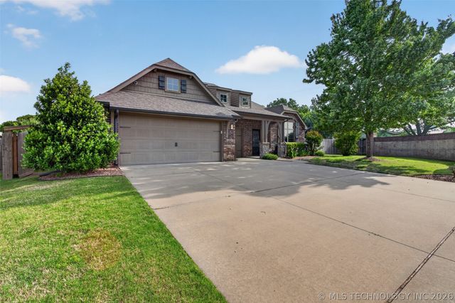 1955 E 136th Street S, Glenpool, OK 74033
