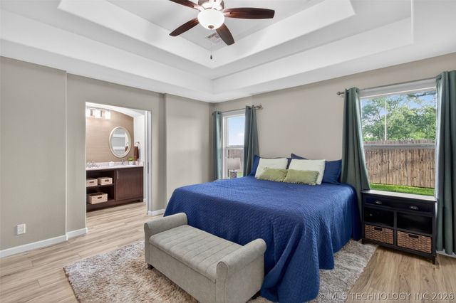 1955 E 136th Street S, Glenpool, OK 74033