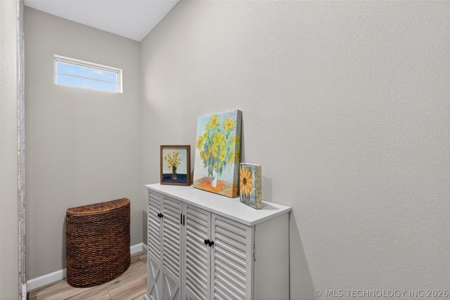 1955 E 136th Street S, Glenpool, OK 74033