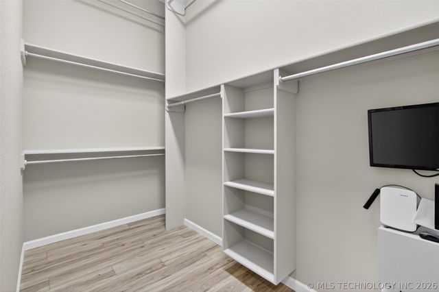 1955 E 136th Street S, Glenpool, OK 74033