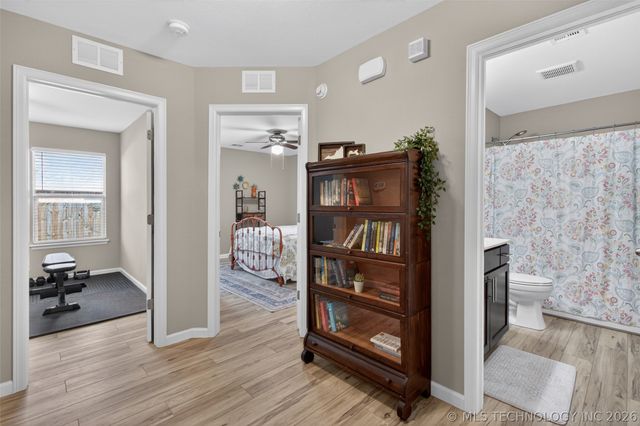 1955 E 136th Street S, Glenpool, OK 74033