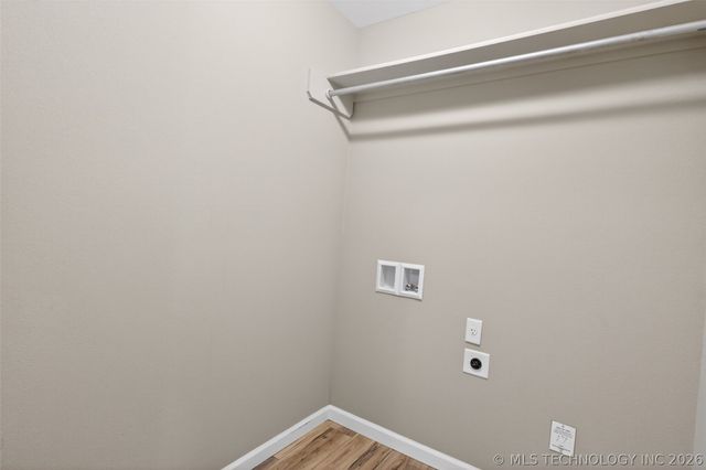 1955 E 136th Street S, Glenpool, OK 74033