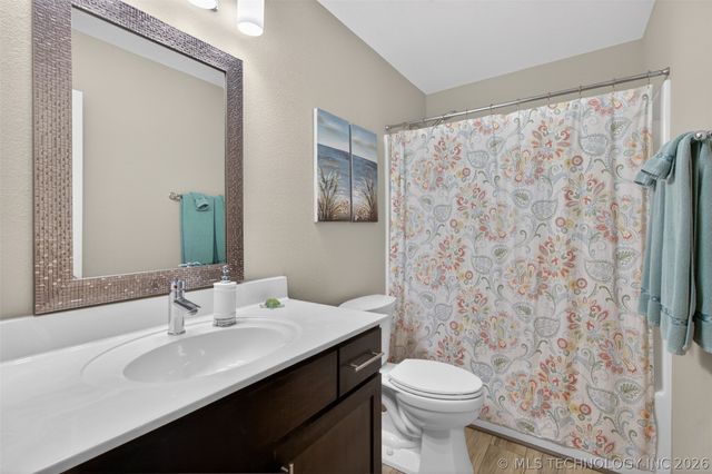 1955 E 136th Street S, Glenpool, OK 74033