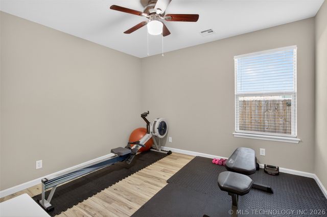 1955 E 136th Street S, Glenpool, OK 74033