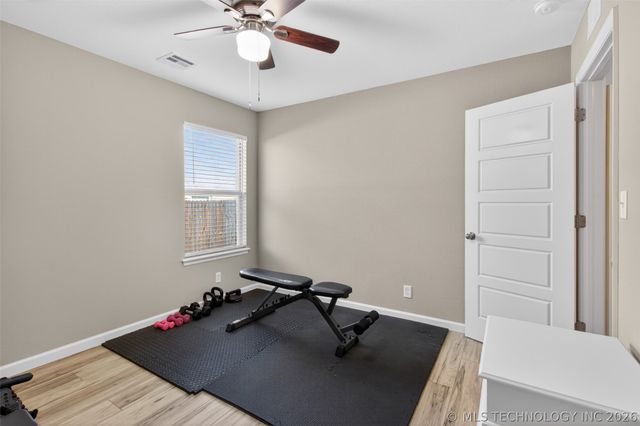 1955 E 136th Street S, Glenpool, OK 74033