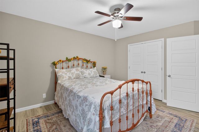 1955 E 136th Street S, Glenpool, OK 74033