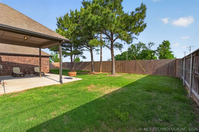 1955 E 136th Street S, Glenpool, OK 74033