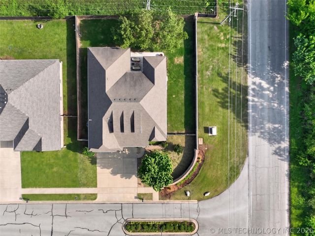 1955 E 136th Street S, Glenpool, OK 74033