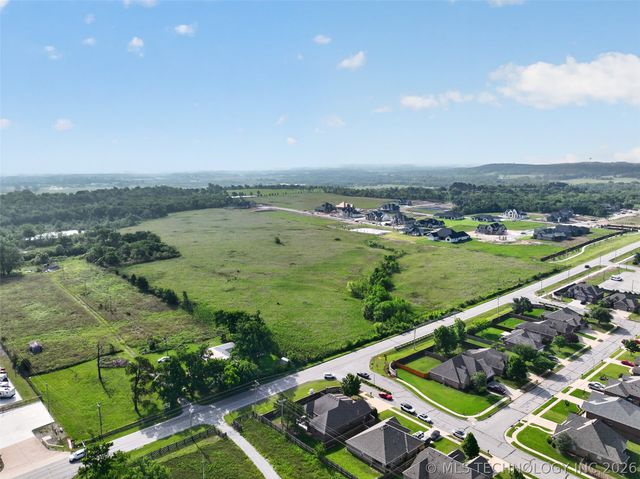 1955 E 136th Street S, Glenpool, OK 74033