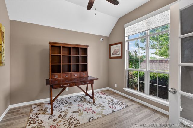 1955 E 136th Street S, Glenpool, OK 74033