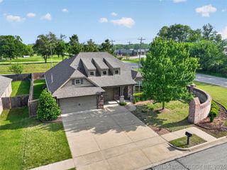 1955 E 136th Street S, Glenpool, OK 74033