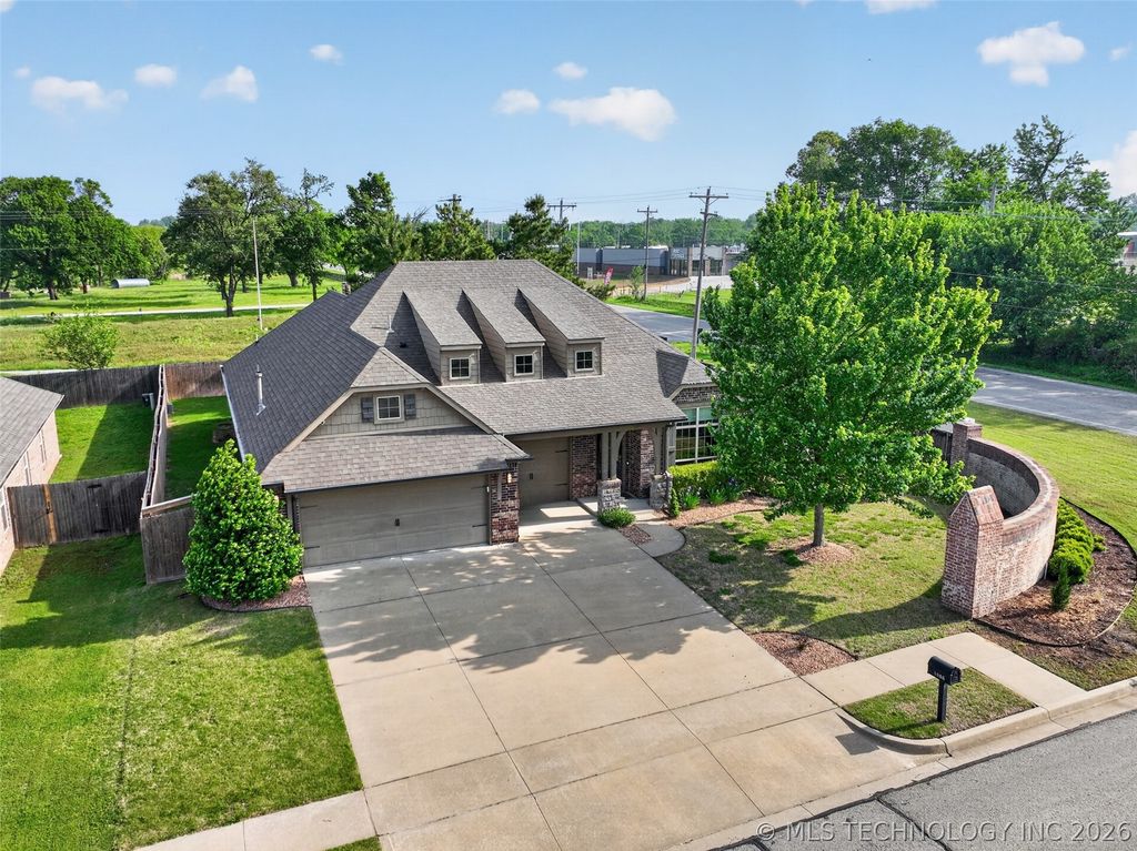 1955 E 136th Street S, Glenpool, OK 74033