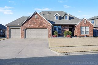 12113 E 69th Street N, Owasso, OK 74055