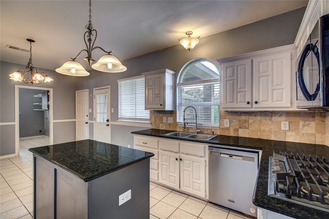 1015 Midnight Pass, Rockwall, TX 75087
