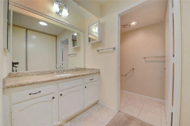 5497 E Paseo Del Lago East P, Laguna Woods, CA 92637