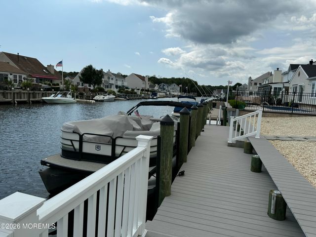 73 Ocean Gate Avenue, Bayville, NJ 08721