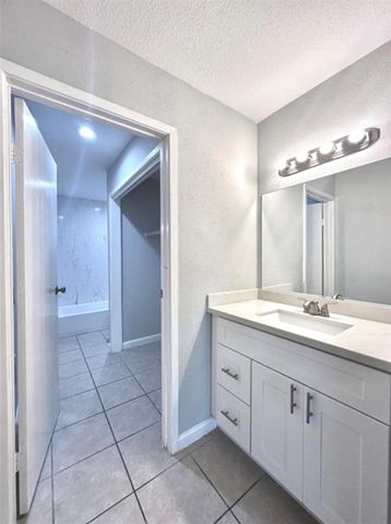 8717 Victorian Village Drive 8717, Houston, TX 77071