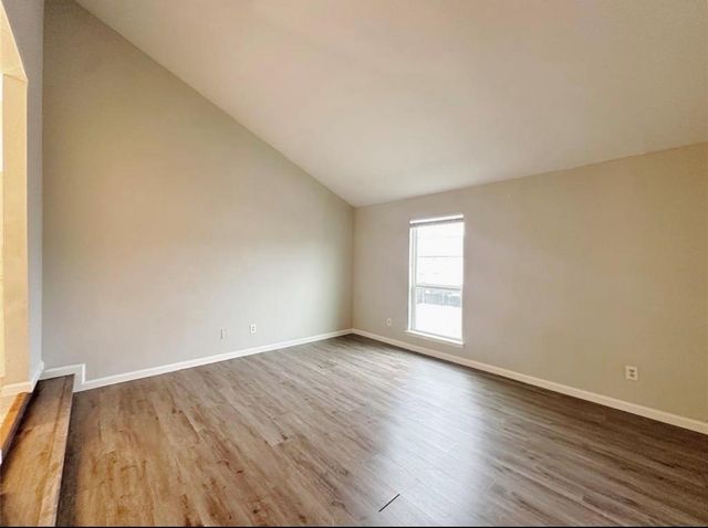 8717 Victorian Village Drive 8717, Houston, TX 77071