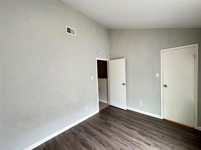 8717 Victorian Village Drive 8717, Houston, TX 77071