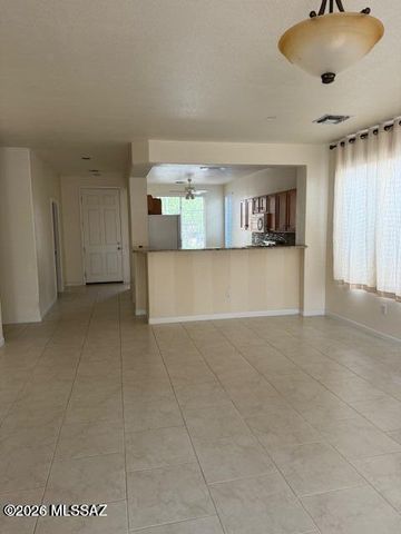 8077 W Morning Light Way, Tucson, AZ 85743