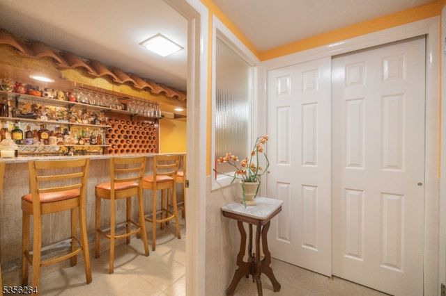 950 Beaver Pl, Rahway City, NJ 07065