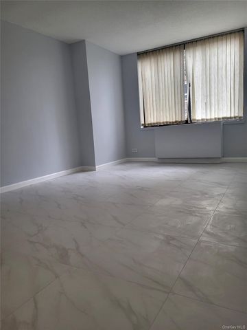 138-35 Elder Avenue 1 E, Flushing, NY 11355