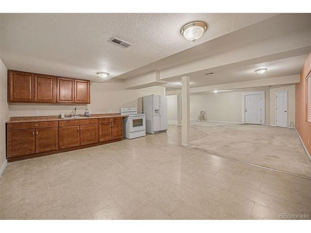 13322 Columbine Cir, Thornton, CO 80241