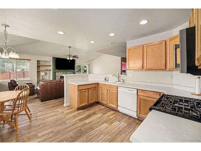 13322 Columbine Cir, Thornton, CO 80241