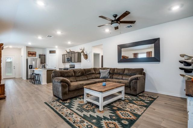 1910 Bailer Way, Royse City, TX 75189