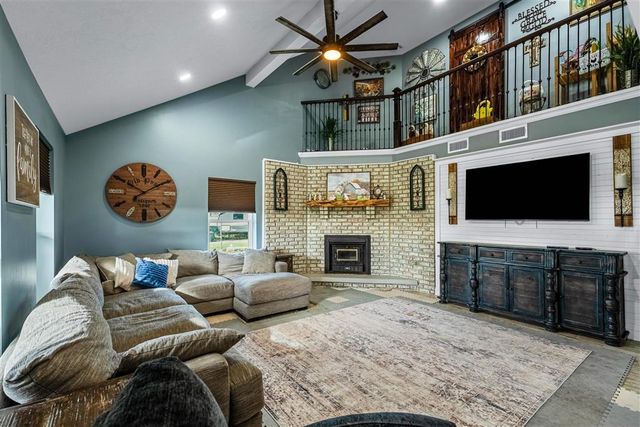 141 Thomas Lane, Lake Charles, LA 70607