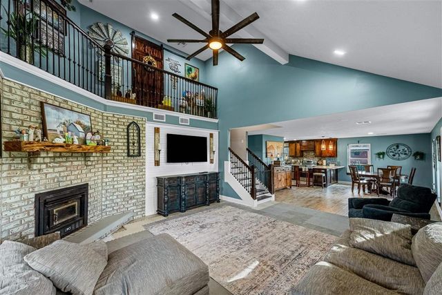 141 Thomas Lane, Lake Charles, LA 70607