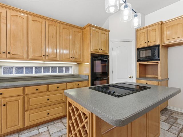 5 Colt Court, Mansfield, TX 76063