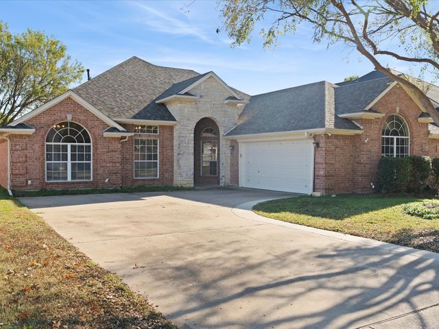 5 Colt Court, Mansfield, TX 76063