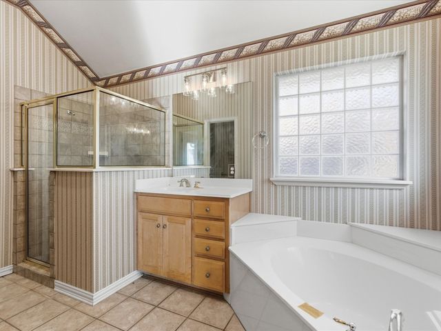 5 Colt Court, Mansfield, TX 76063