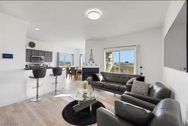 8501 West University Avenue 2077, Las Vegas, NV 89147