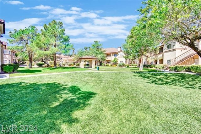 8501 West University Avenue 2077, Las Vegas, NV 89147