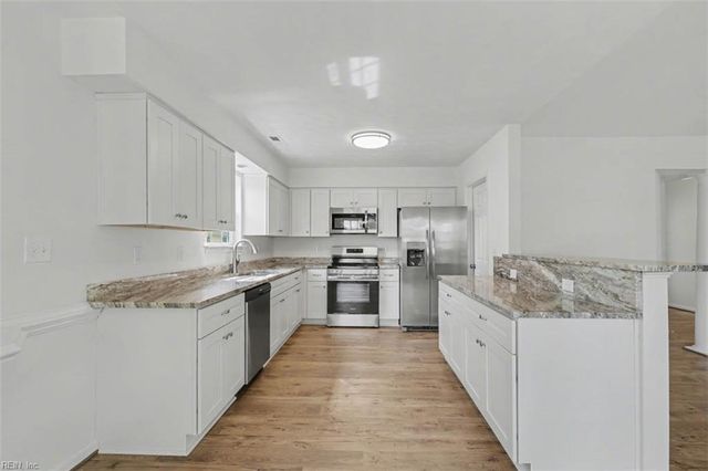 14 Mallard RN, Hampton, VA 23669