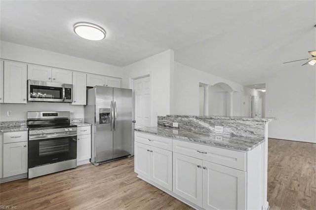 14 Mallard RN, Hampton, VA 23669