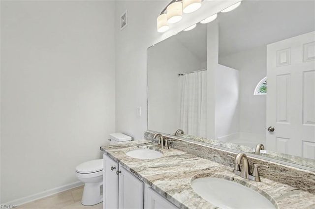 14 Mallard RN, Hampton, VA 23669