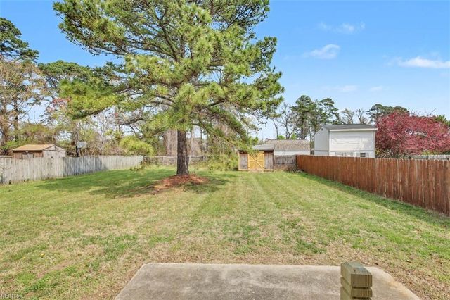 14 Mallard RN, Hampton, VA 23669