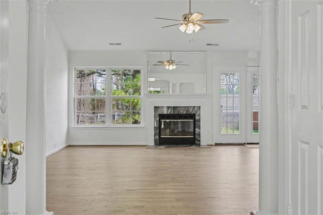 14 Mallard RN, Hampton, VA 23669