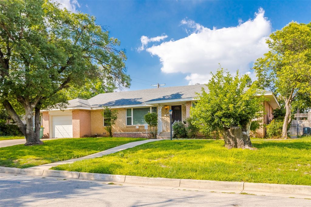 4808 Terrace Trail, Fort Worth, TX 76114